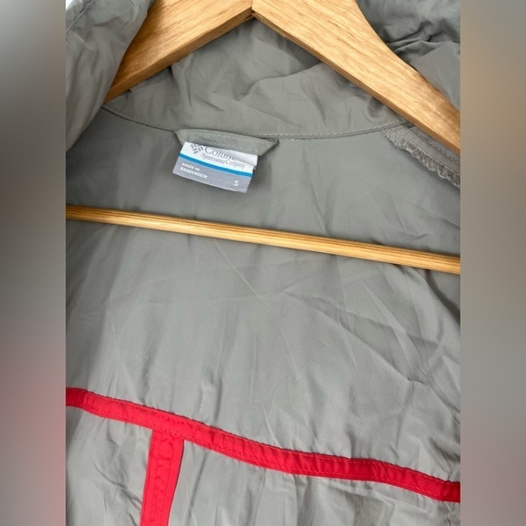 Columbia women’s jacket Sz. S waist drawstring light gray - Picture 4 of 9